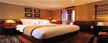 Du thuyền Emeraude Hạ Long